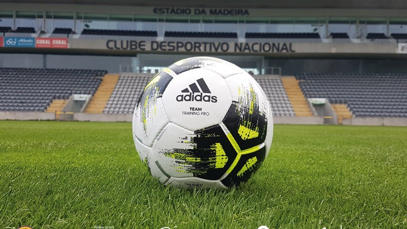 Imagem de Central brasileiro Felipe Lopes de saída do Nacional