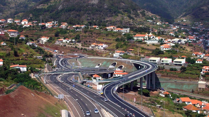 Indústria automóvel enganou automobilistas portugueses em 1,6 mil milhões