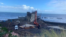 Imagem de Infraestruturas da Marina do Lugar de Baixo já começaram a ser demolidas (vídeo)
