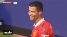 Imagem de Adeptos do United acreditam que saída de Ronaldo é a melhor opção para todos (vídeo)