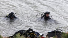Imagem de Mergulhadores procuram jovem desaparecido no rio Tua