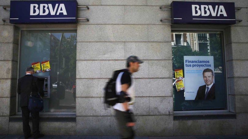 Banco BBVA passa hoje a sucursal em Portugal