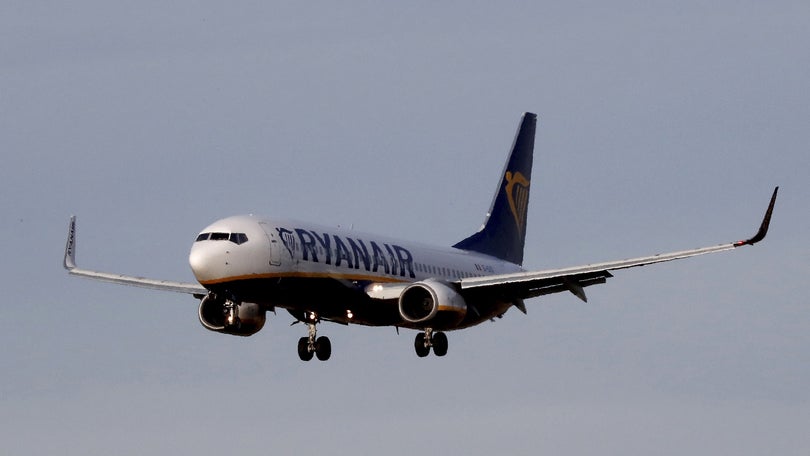 Autorizada aterragem no Porto quando estava outro avião para descolar