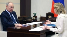 Imagem de Zelensky alerta Macron que tentar dialogar com Putin será “uma perda de tempo»