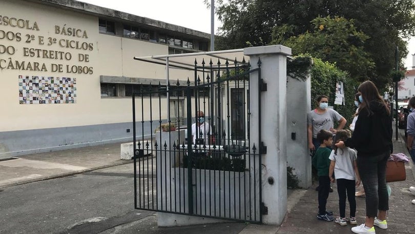 Imagem de 3º ciclo regressa às aulas partir de segunda-feira