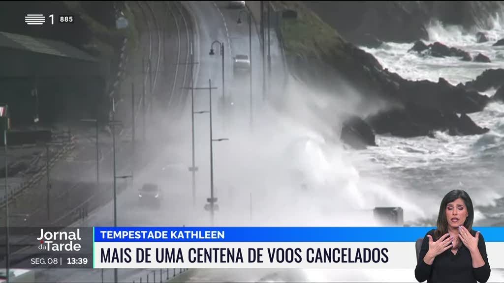 Centenas de casas permanecem ainda sem energia após a passagem da tempestade Kathleen