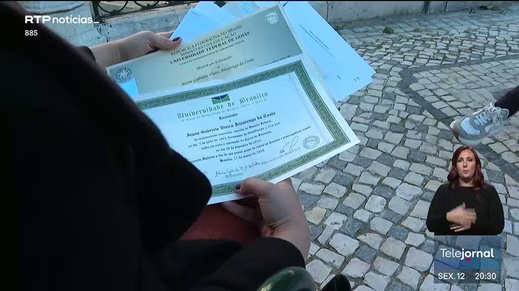 Imagem de Após reportagem RTP. Duas diretoras demitem-se da Direção-Geral da Administração Escolar