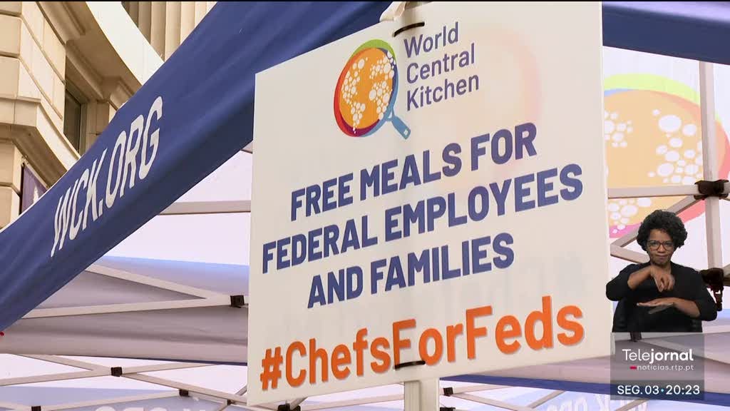 Bloqueio orçamental nos EUA. Trabalhadores já recorrem a bancos alimentares