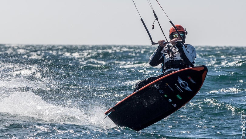 De Lisboa à Madeira em kitesurf