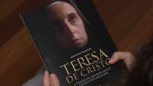 Livro e filme retratam a vida e obra de Madre Teresa da Anunciada