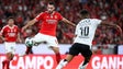 Benfica esmaga Guimarães ao jogar contra 10