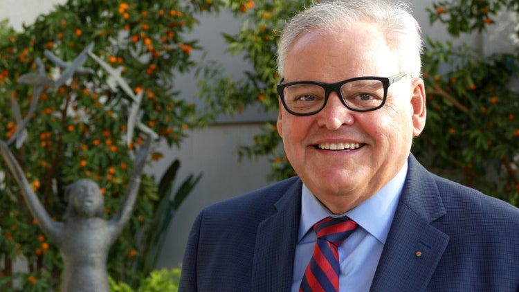 Imagem de Diniz Borges vai dirigir instituto na Califórnia