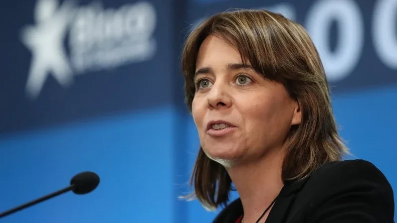 Imagem de PCP e BE reivindicam aumentos salariais para fazer face à situação atual do país