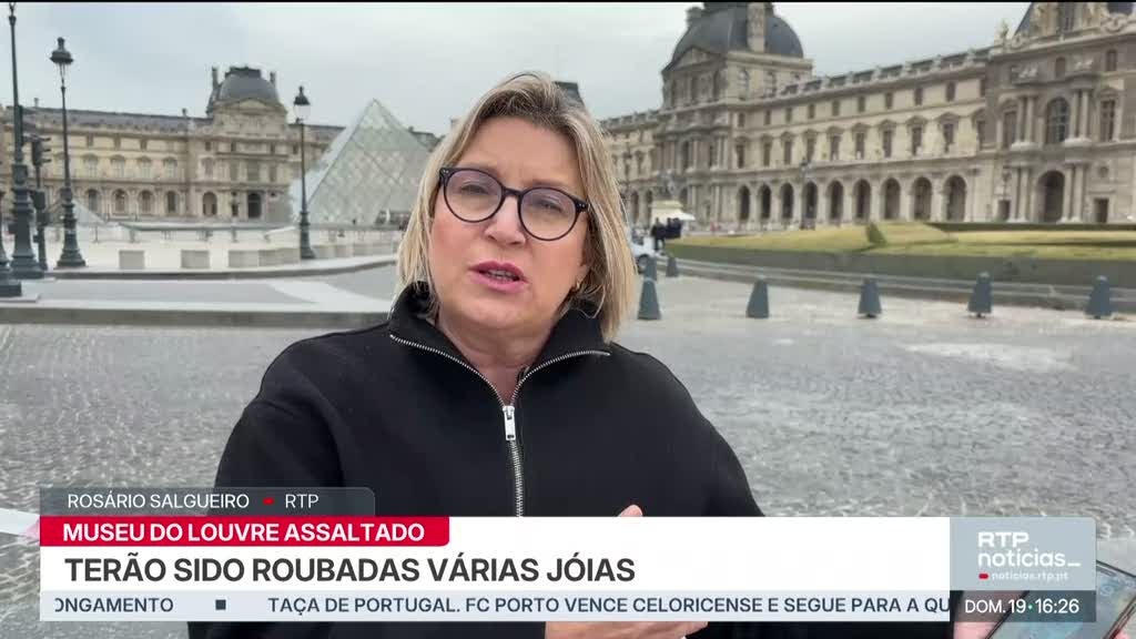 Paris. Museu do Louvre foi assaltado na manhã deste domingo
