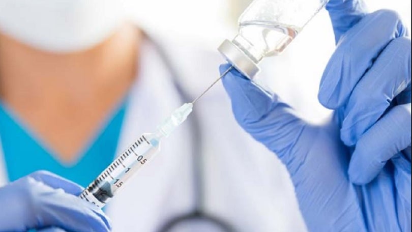 Covid-19: Vacina já foi administrada a 16.701 profissionais de saúde