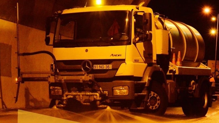 Trânsito condicionado devido à lavagem de túneis