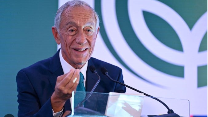 Imagem de Marcelo promulga mas critica redução dos exames