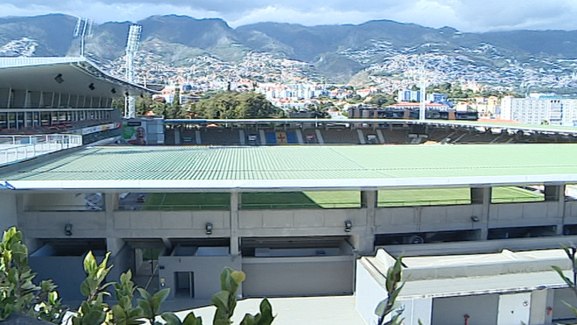Imagem de Liga mantém a interdição ao relvado do Marítimo