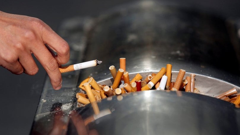 Taxa de fumadores em Portugal é de 20%