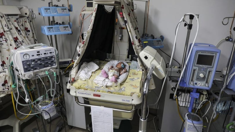 Imagem de Na Ucrânia 55 bebés nasceram na cave