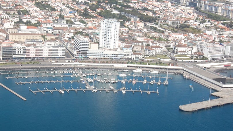 Imagem de Açores e Madeira contrataram mais