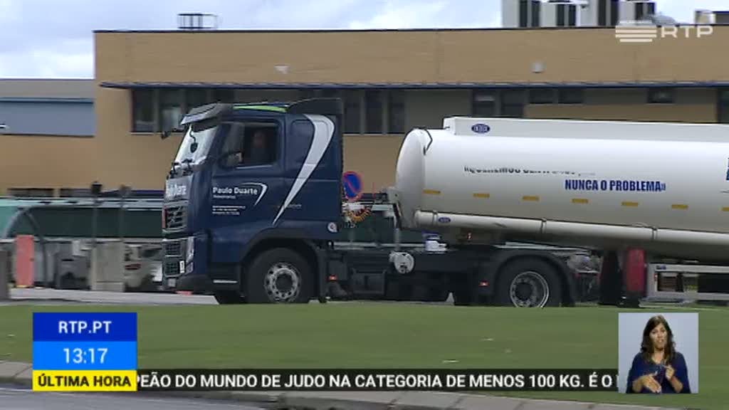 Governo pro�be transporte aos domingos e feriados, exceto em caso de greve