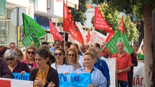 Imagem de Centenas na rua protestam e exigem subida de salários (vídeo)