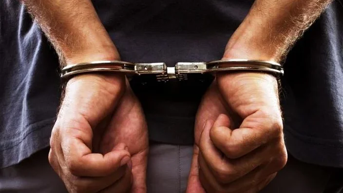 Imagem de Dois homens detidos pelo crime de roubo em residência a uma cidadã