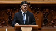 Imagem de PS destaca «boas notícias» que são «espelho de um país bem governado»