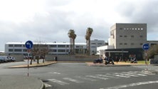 Imagem de Falta de manutenção na Escola Manuel de Arriaga é preocupante