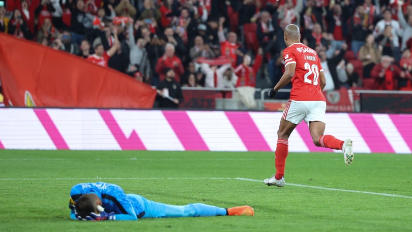 Benfica vence em casa pela margem mínima