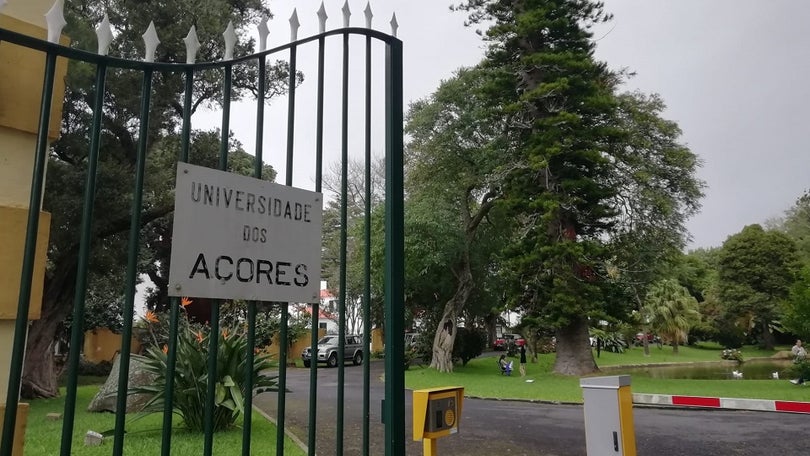 Imagem de Açores criticam Governo da República pela falta de financiamento à Universidade