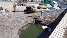 Imagem de Empresa de Eletricidade promete resolver derrame de hidrocarbonetos nos Socorridos (Vídeo)