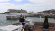 Imagem de Porto do Funchal com mais de 8 000 pessoas