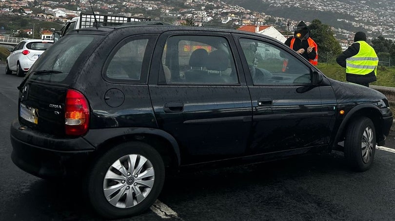 Acidente na via rápida congestiona trânsito