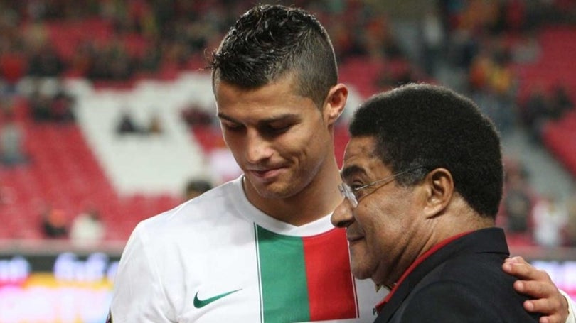 Fernando Santos coloca Eusébio e Ronaldo no melhor ataque de Portugal