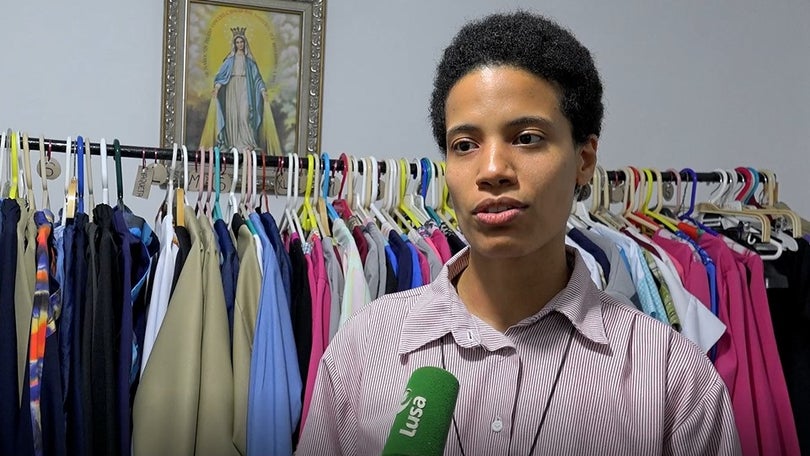 Pastorinha de Fátima inspira moda feminina elegante mas conservadora