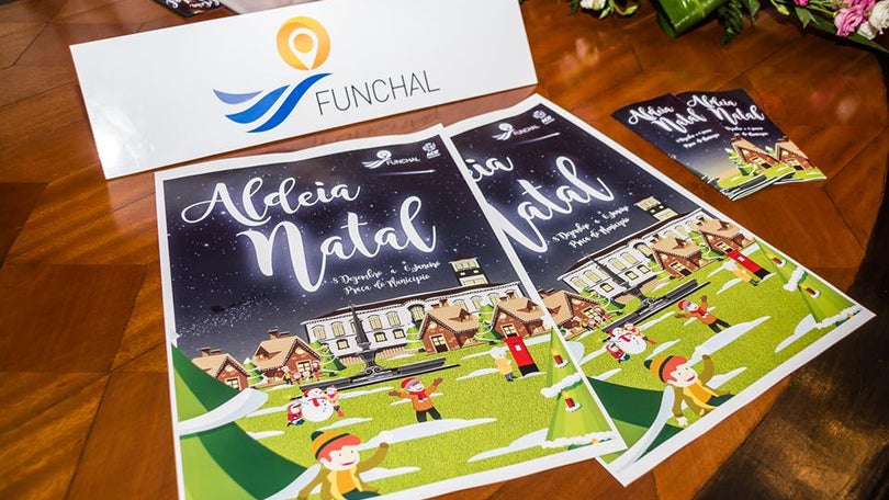 Imagem de Aldeia de Natal no Largo do Município