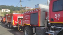 Imagem de 28 operacionais e helicóptero em Água de Pena