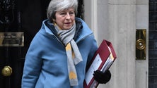 Imagem de Theresa May vai demitir-se após aprovação do Acordo de Saída