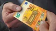 Imagem de Pais de crianças nascidas em 2022 recebem apoio de 50 euros pela Segurança Social