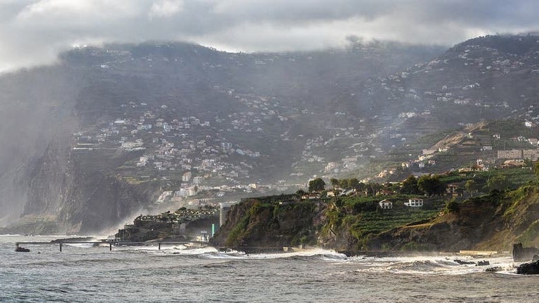 Capitania do Funchal prolonga avisos de agitação marítima e vento forte