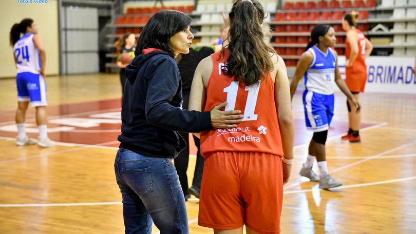Imagem de Equipa feminina do CAB fecha plantel com 13 atletas