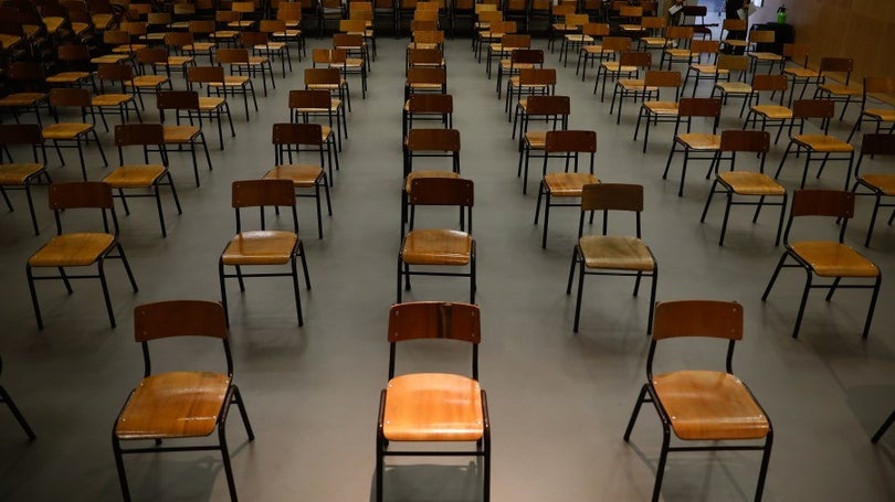 Imagem de Juntas médicas vão analisar baixas de professores que «suscitam dúvidas»