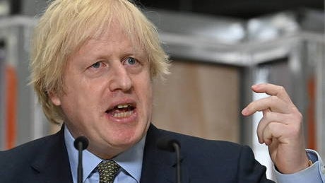 Covid-19: Boris Johnson pretende reabrir as escolas no Reino Unido em setembro