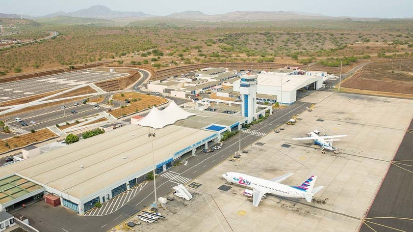 Concessão aeroportuária de Cabo Verde à Vinci arranca na segunda