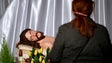 Imagem de Padres usam redes sociais para manter contacto com fiéis (Vídeo)