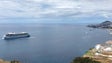 Imagem de Madeira com aviso amarelo devido ao tempo quente