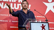 Imagem de “Vive-se na fantasia” – Paulino Ascenção