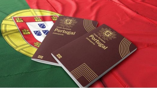 Imagem de Parlamento aprova fim de novos vistos gold